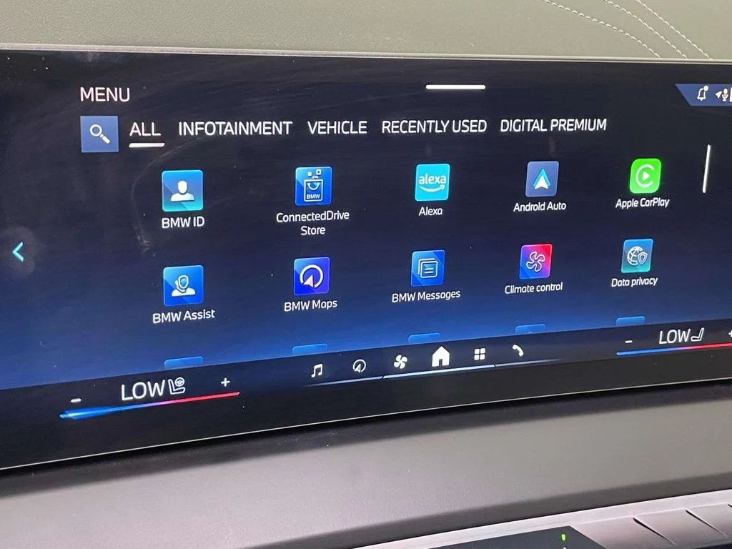 2026 BMW X3 30 - Photo 25