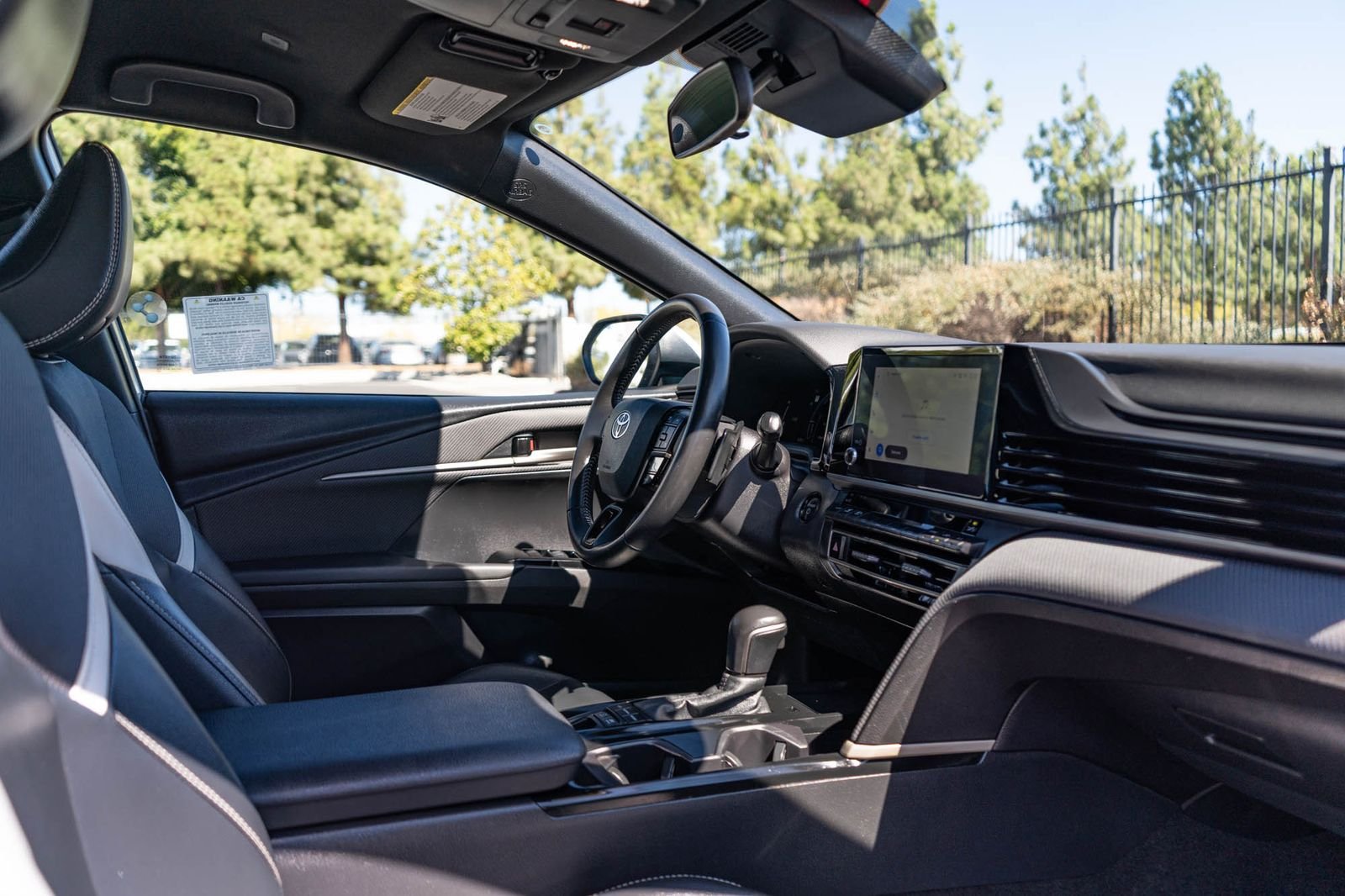 Certified Used 2025 Ice Toyota SE image 22