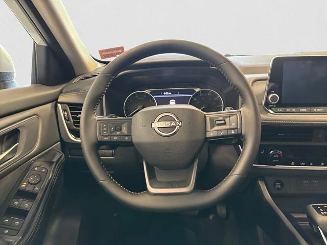 New 2026 Everest White Pearl Tricoat Nissan SV image 13