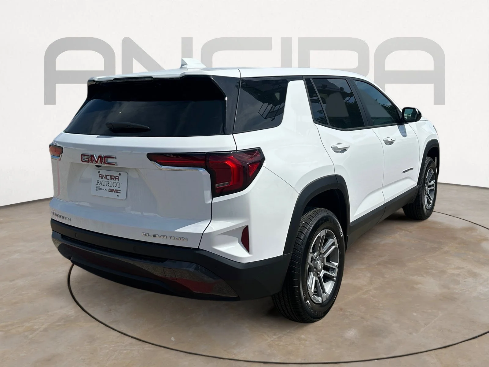 New 2026 Summit White GMC FWD Elevation image 10