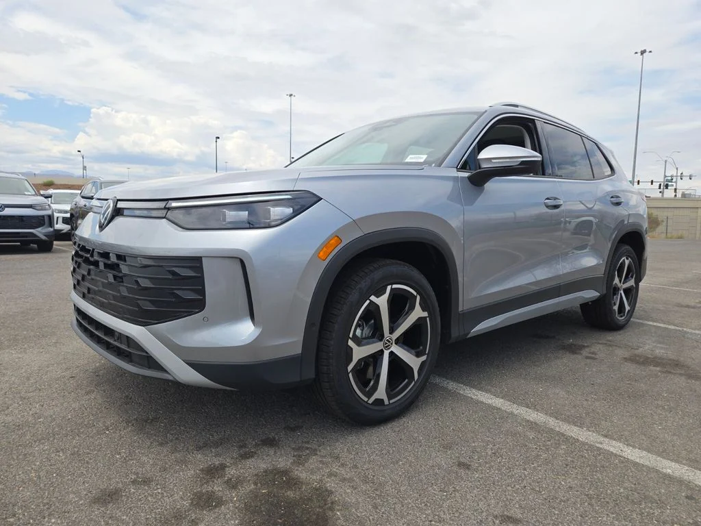 New 2026 Silver Volkswagen 2.0T SE image 2