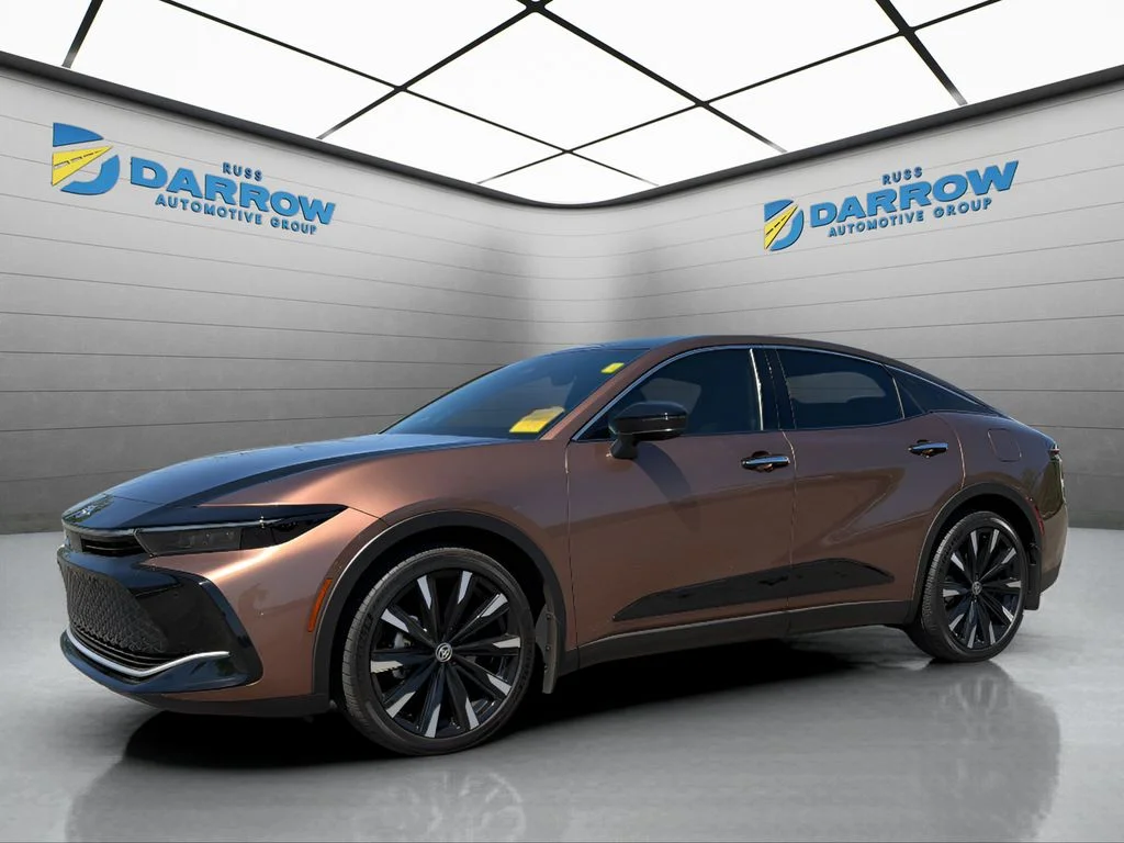 2024 Toyota Crown Platinum AWD's photo