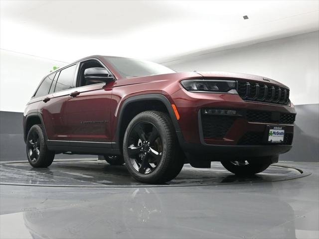 New 2026 Velvet Red Pearl-Coat Exterior Paint Jeep Limited image 27