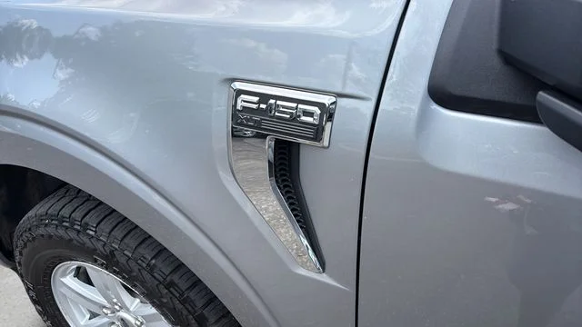 Used 2023 Silver Ford XLT image 38