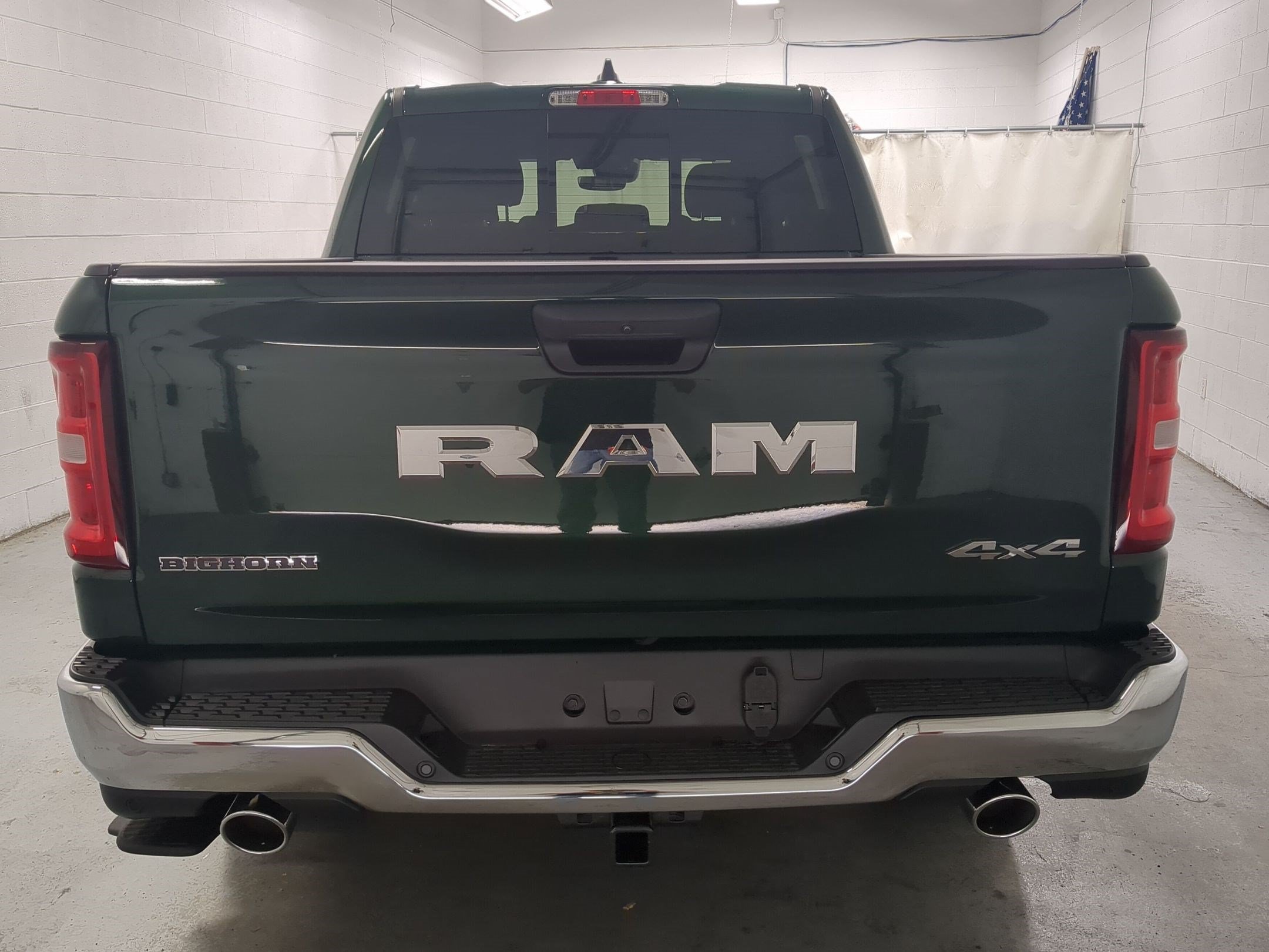 New 2026 Serrano-Green Metallic Exterior Paint RAM Big Horn image 5