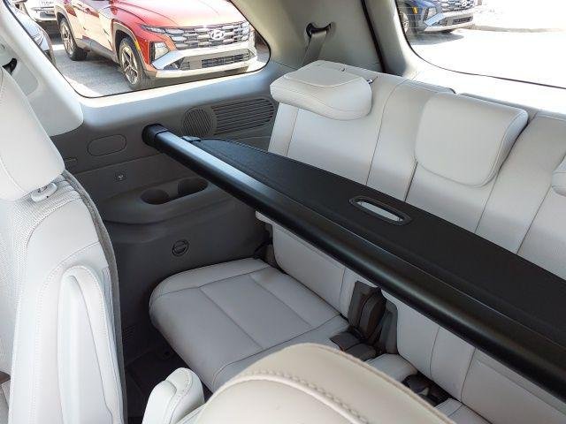 New 2026 Silver Hyundai Blue SEL Premium image 11