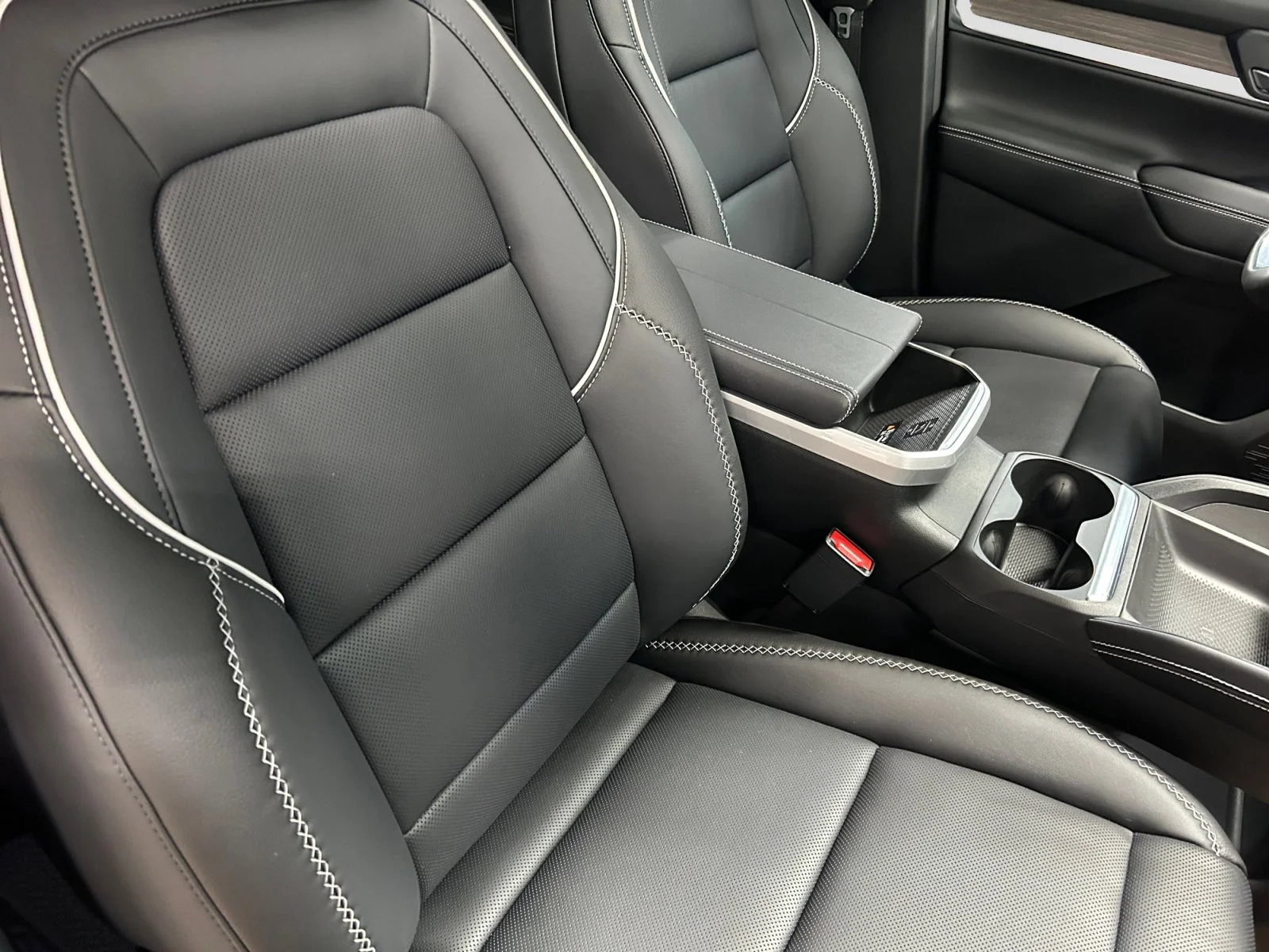 New 2026 Glacier White Tricoat GMC AWD Denali image 12