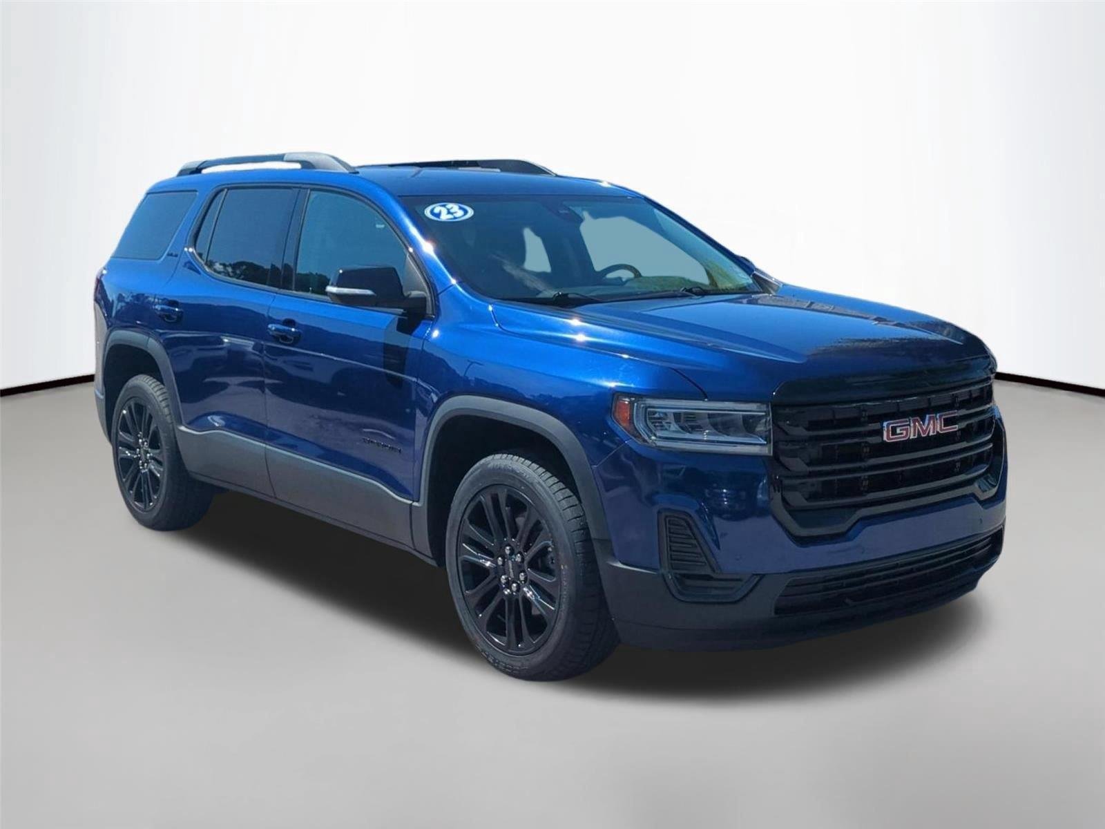 Used 2023 Ultra Blue Metallic GMC SLE image 7