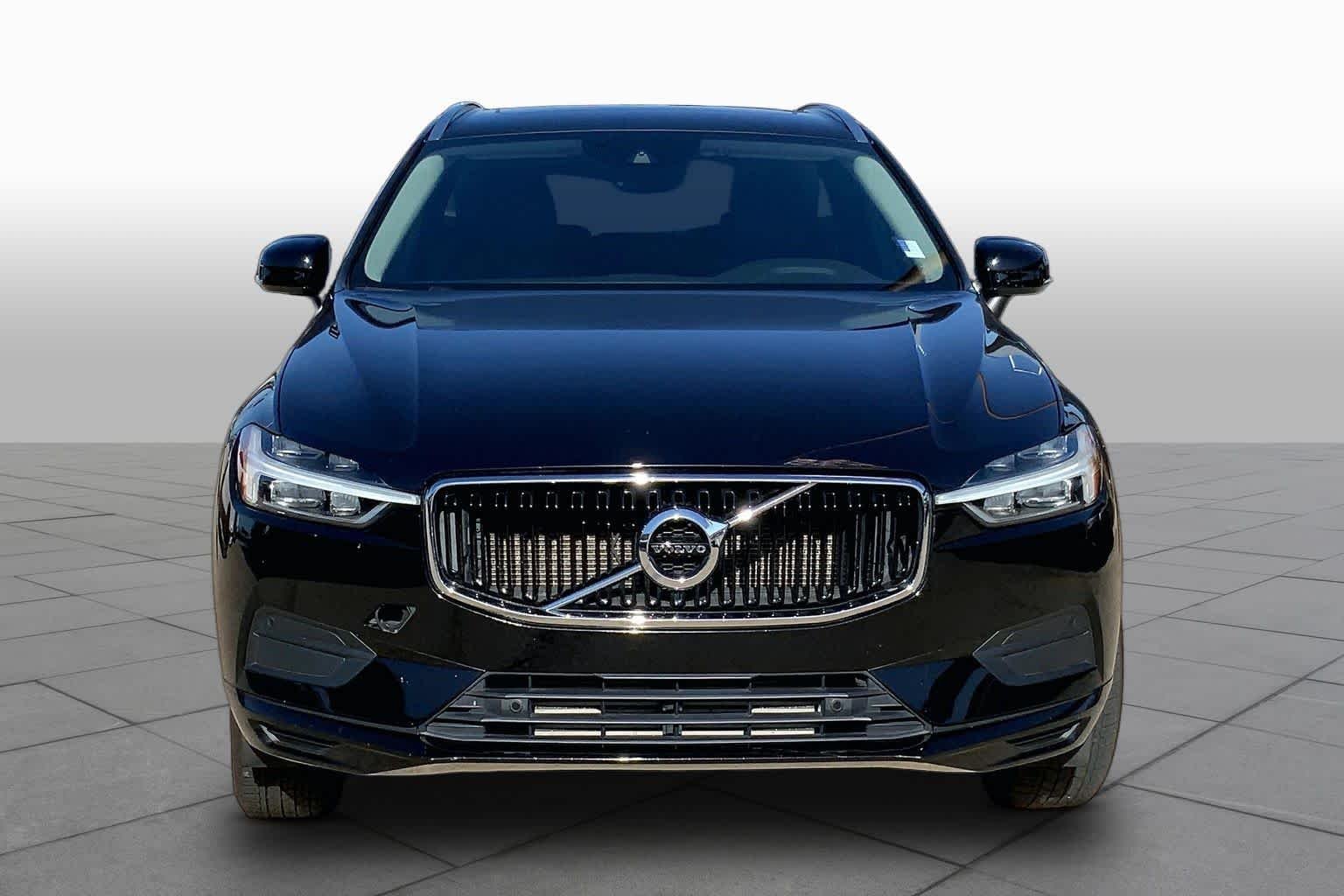 Pre-Owned 2020 Volvo XC60 Momentum