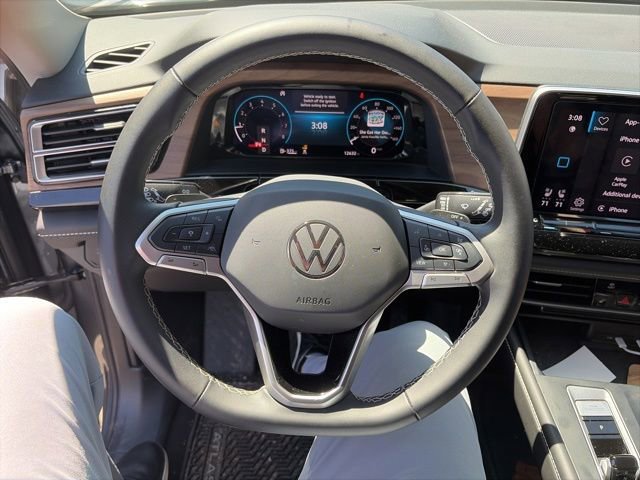 Used 2024 Platinum Gray Metallic Volkswagen 2.0T SE image 11