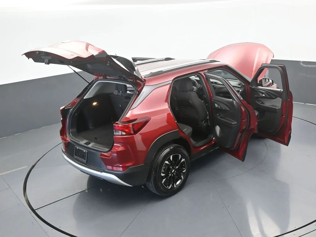 Used 2023 Crimson Metallic Chevrolet LT image 65