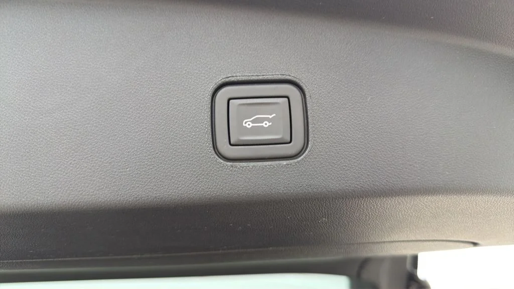 Used 2025 Stellar Black CADILLAC Sport w/1SJ image 15