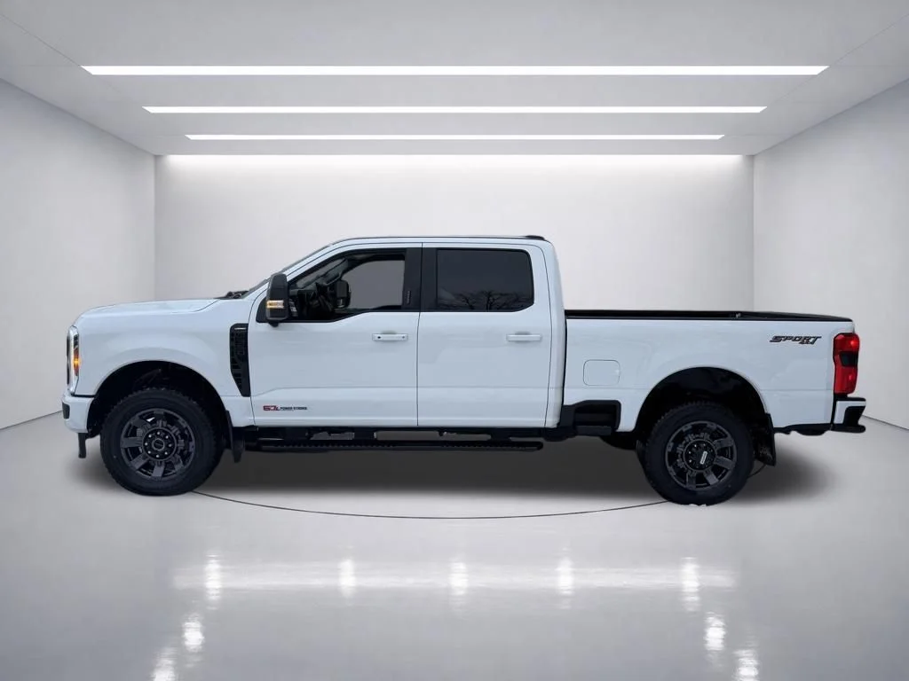 Used 2024 Star White Metallic Tri-Coat Ford Lariat image 4