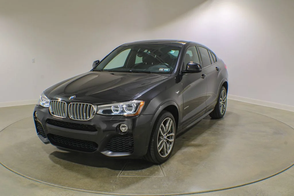 2017 BMW X4 xDrive28i's photo