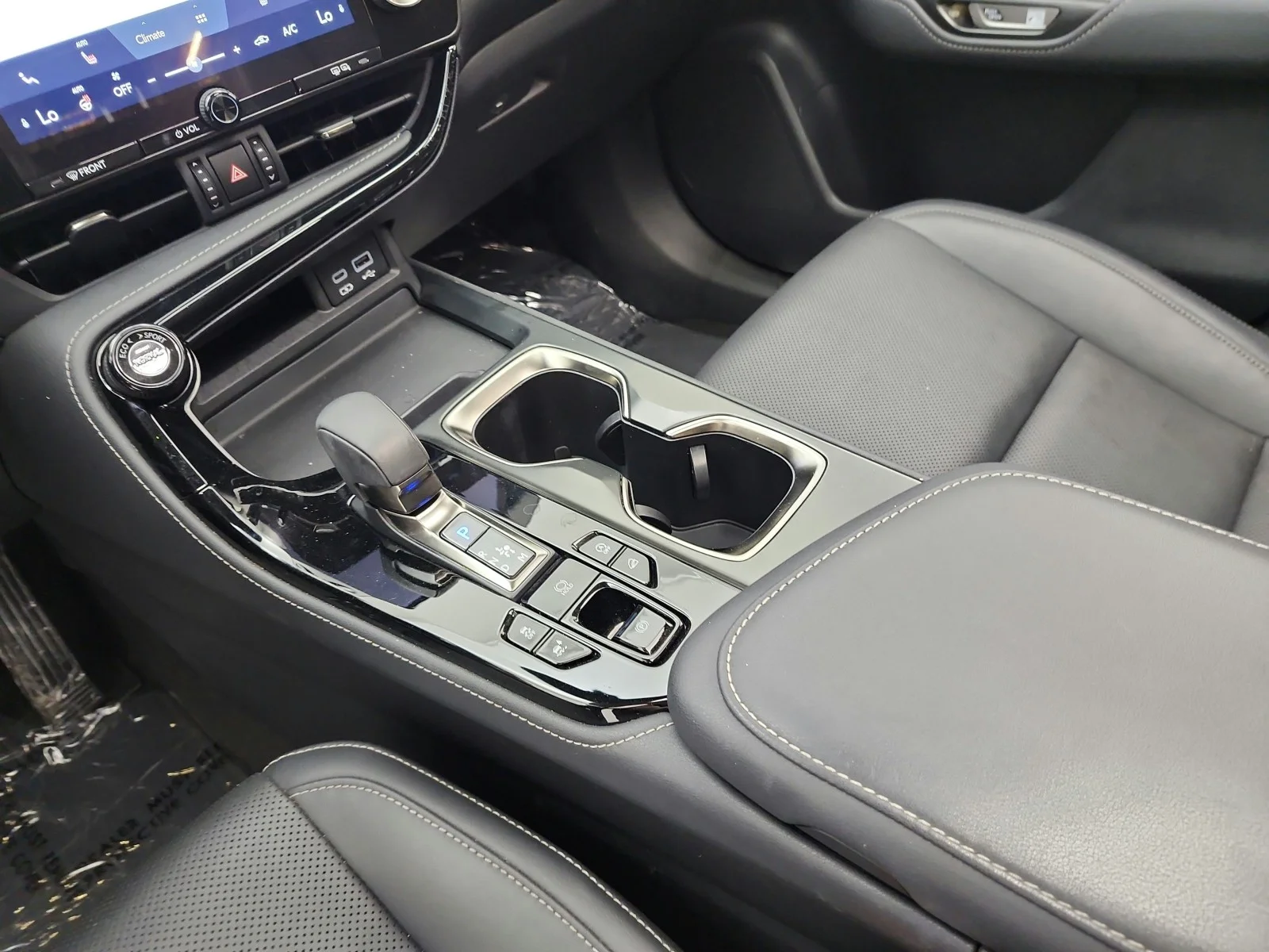 Used 2022 Nori Green Pearl Lexus NX 350 AWD image 11