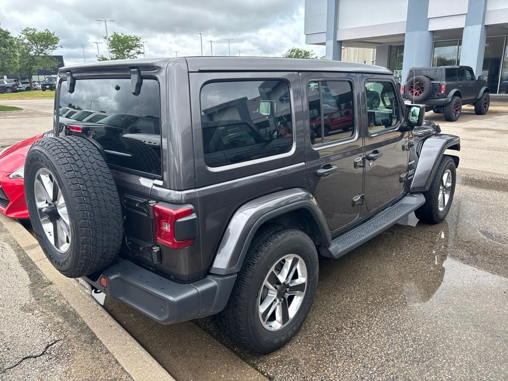 Used 2019 Gray Jeep Unlimited Sahara image 5