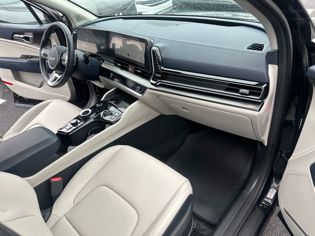 Used 2024 Black Kia EX image 31