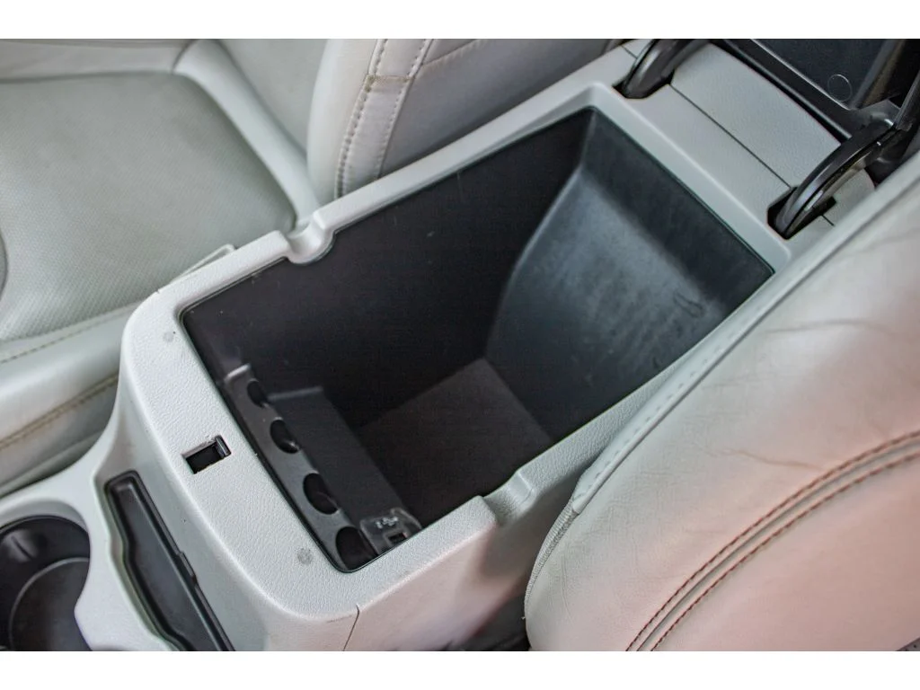 Used 2021 Sting-Gray Clearcoat Jeep Latitude Lux image 33