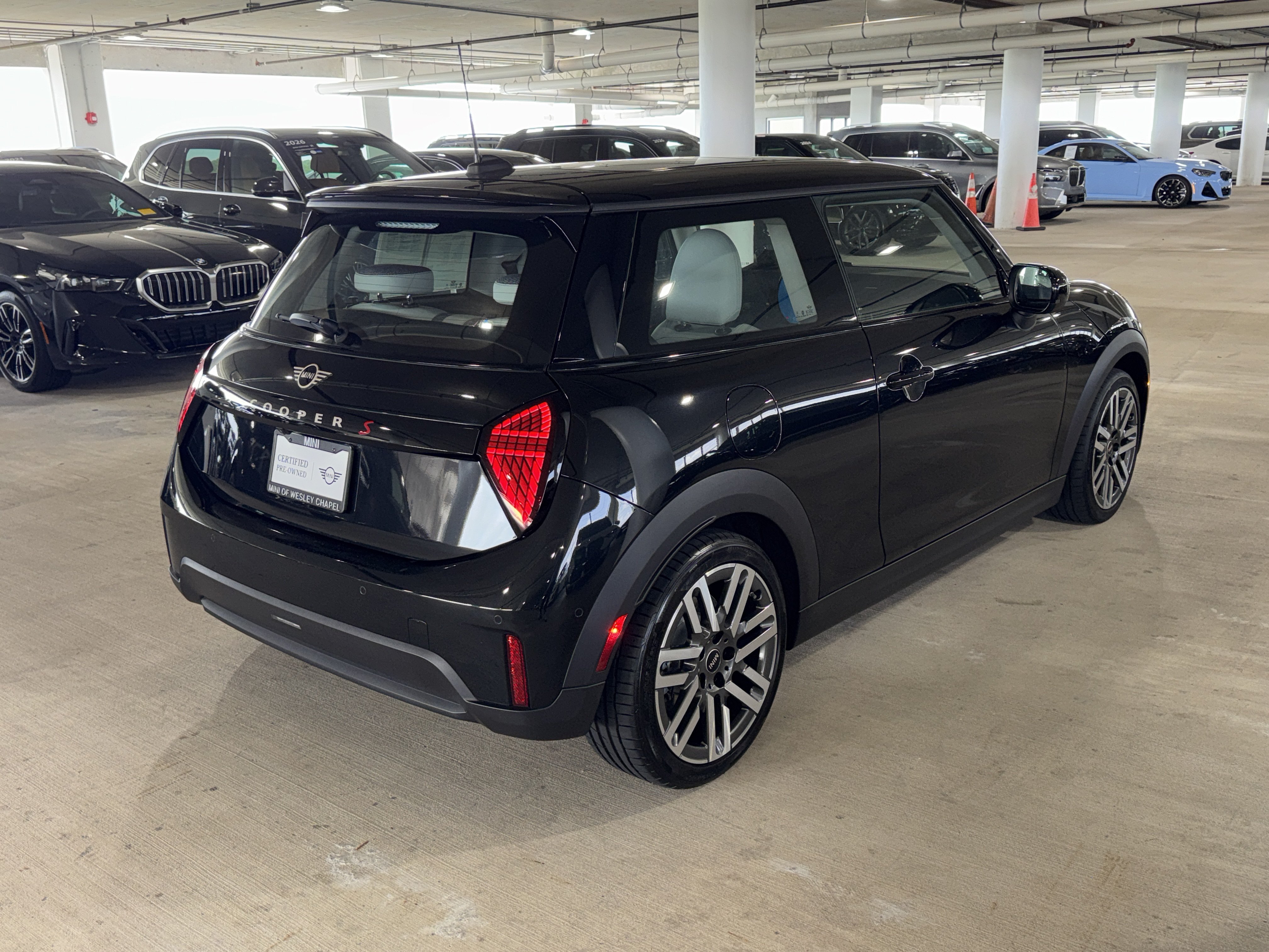 Certified Used 2025 Midnight Black MINI Signature Plus image 8