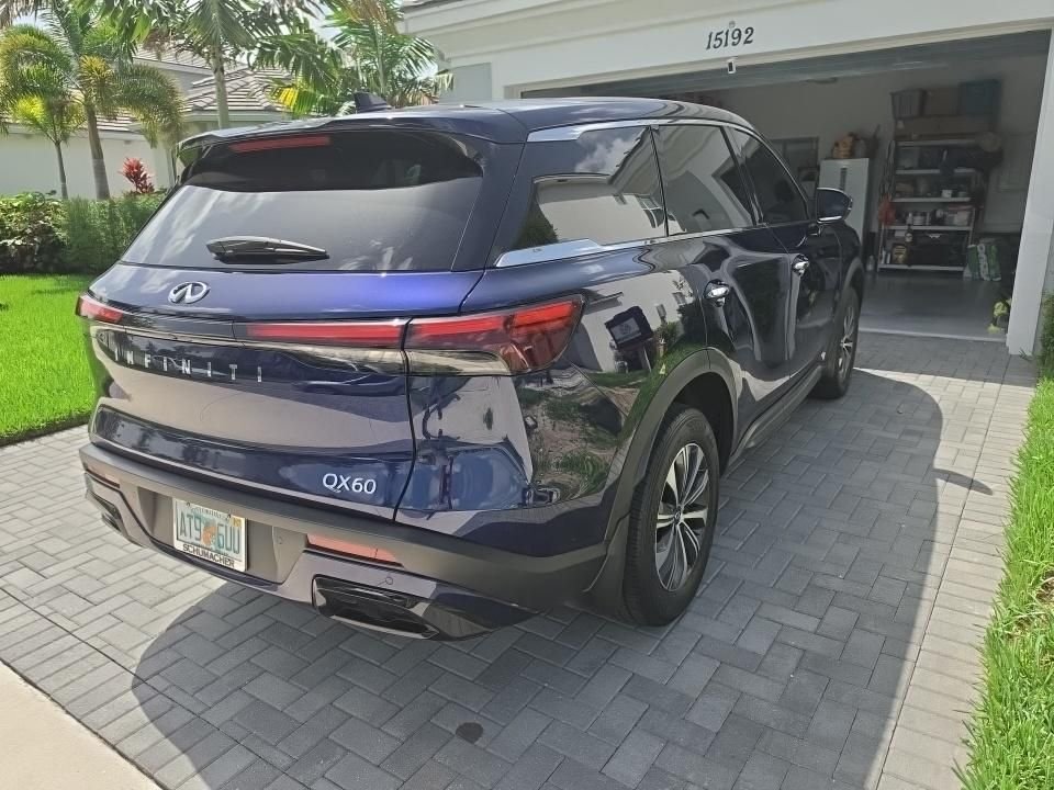 Used 2023 Blue INFINITI PURE image 4