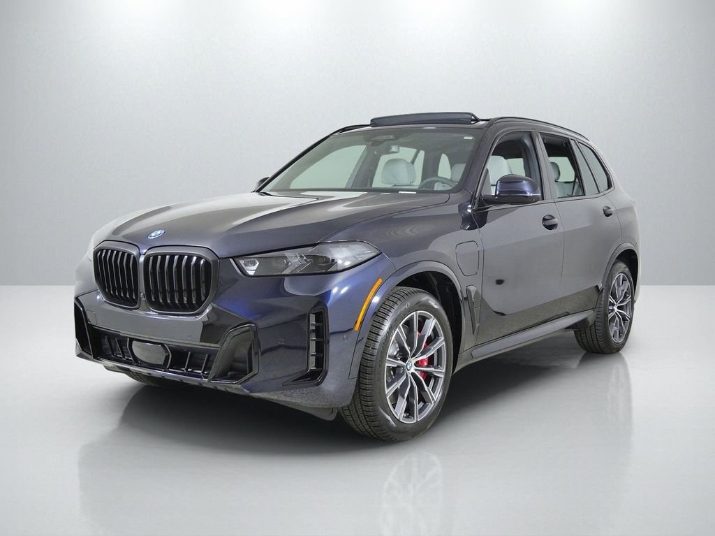 2026 BMW X5 xDrive50e's photo