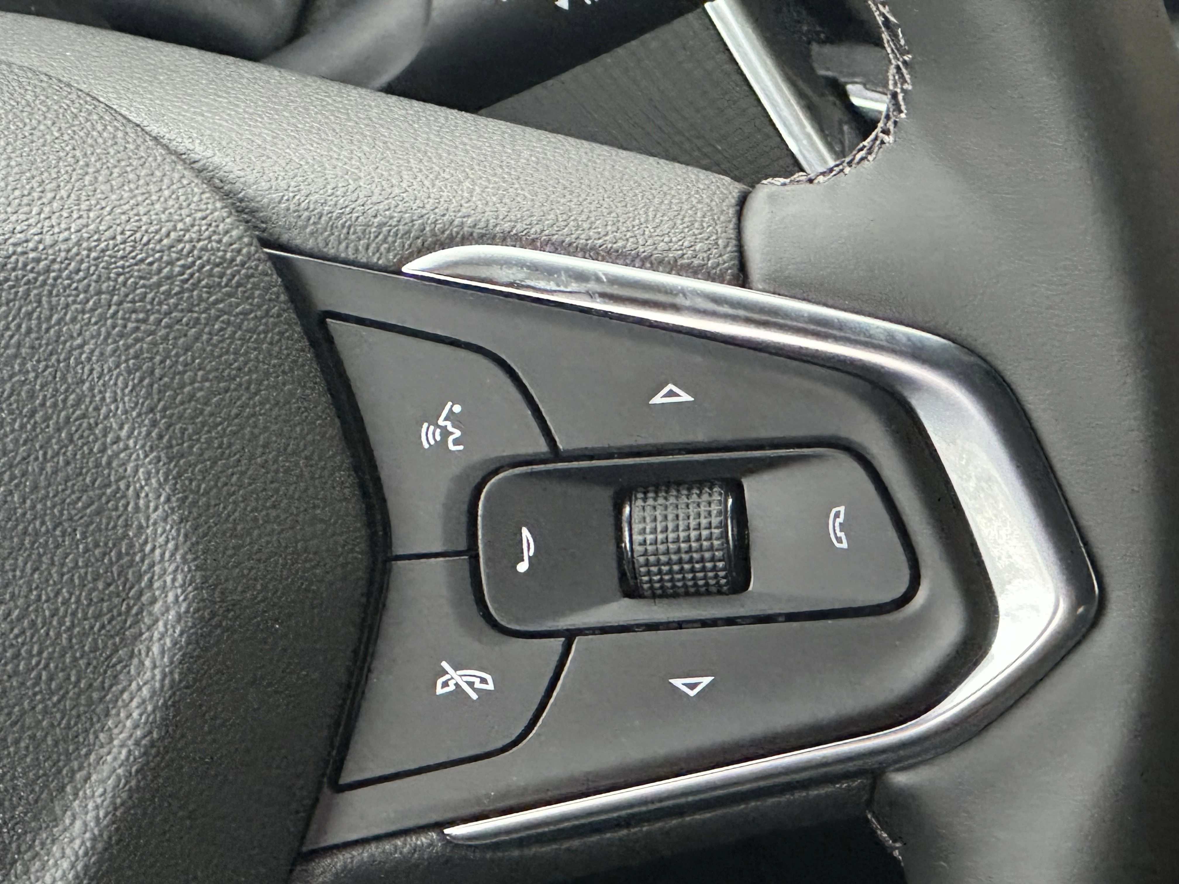 New 2026 Sterling Grey Metallic Chevrolet ACTIV image 14