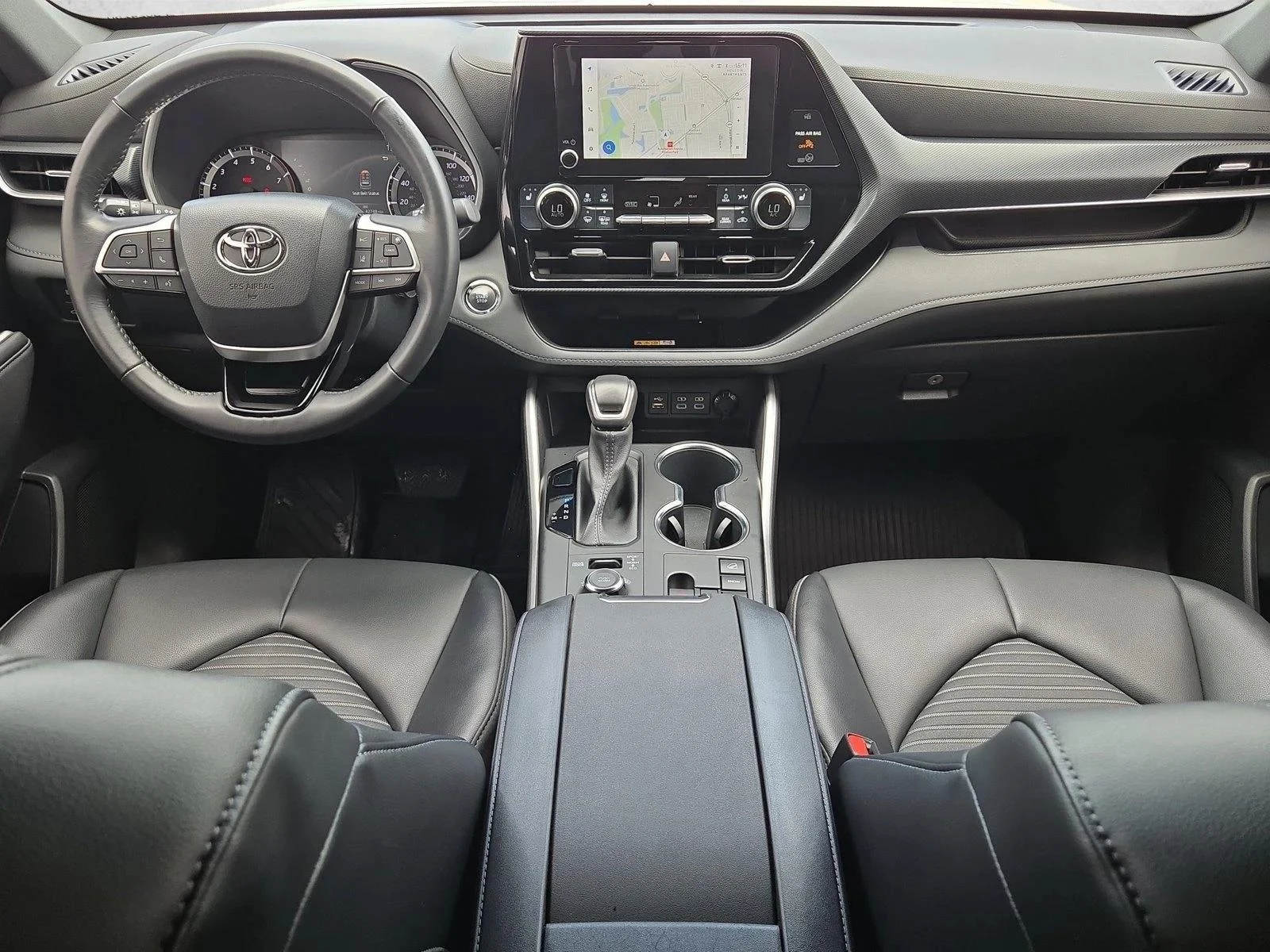 Used 2023 Wind Chill Pearl Toyota XSE image 18