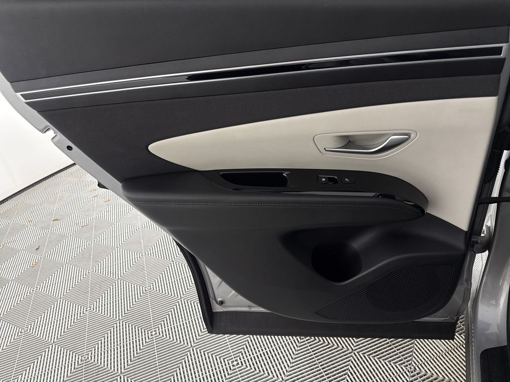 2022 Hyundai Tucson Limited - Photo 12