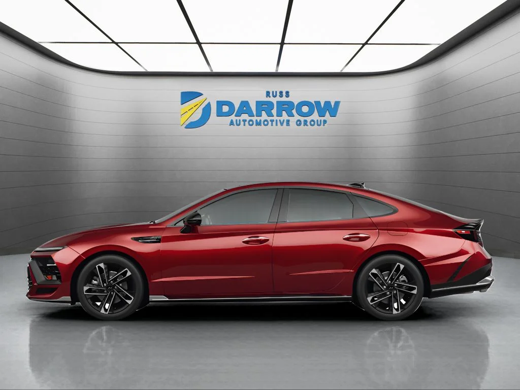 Used 2024 Red Hyundai SEL image 2