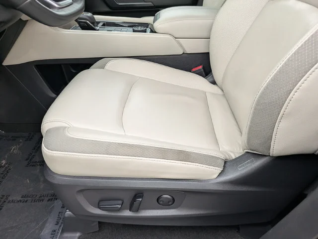 Certified Used 2023 Black Nissan SL image 20