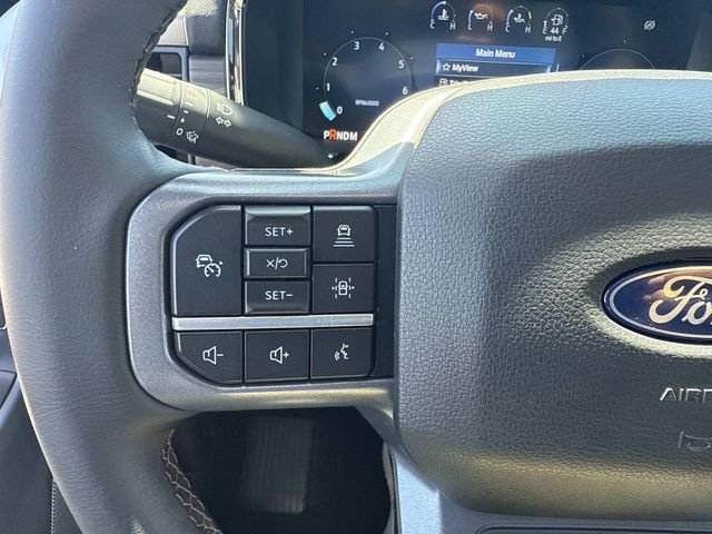 Used 2025 Red Metallic Ford Lariat image 31