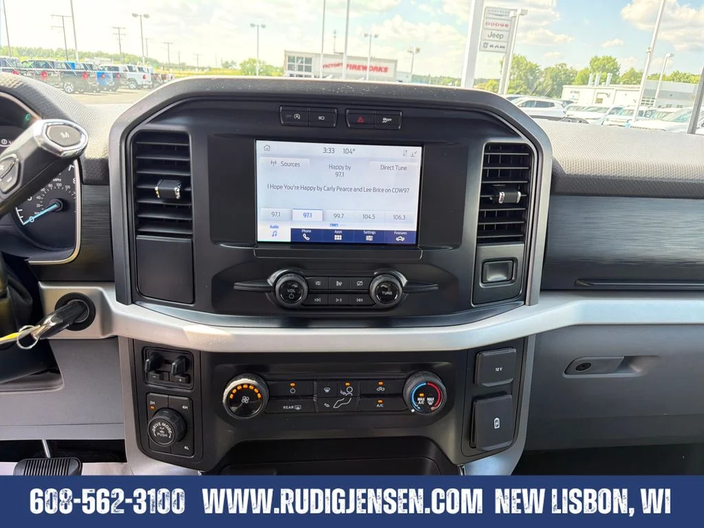 Used 2021 Black Ford XLT image 17