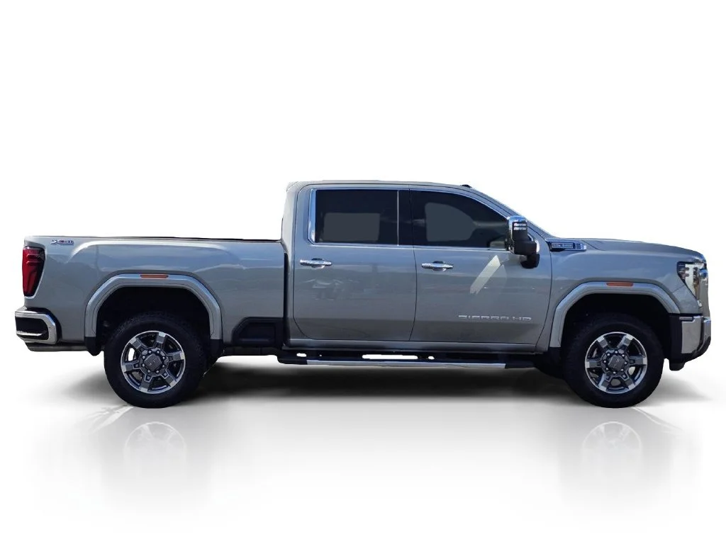 Used 2025 Sterling Metallic GMC SLT image 8