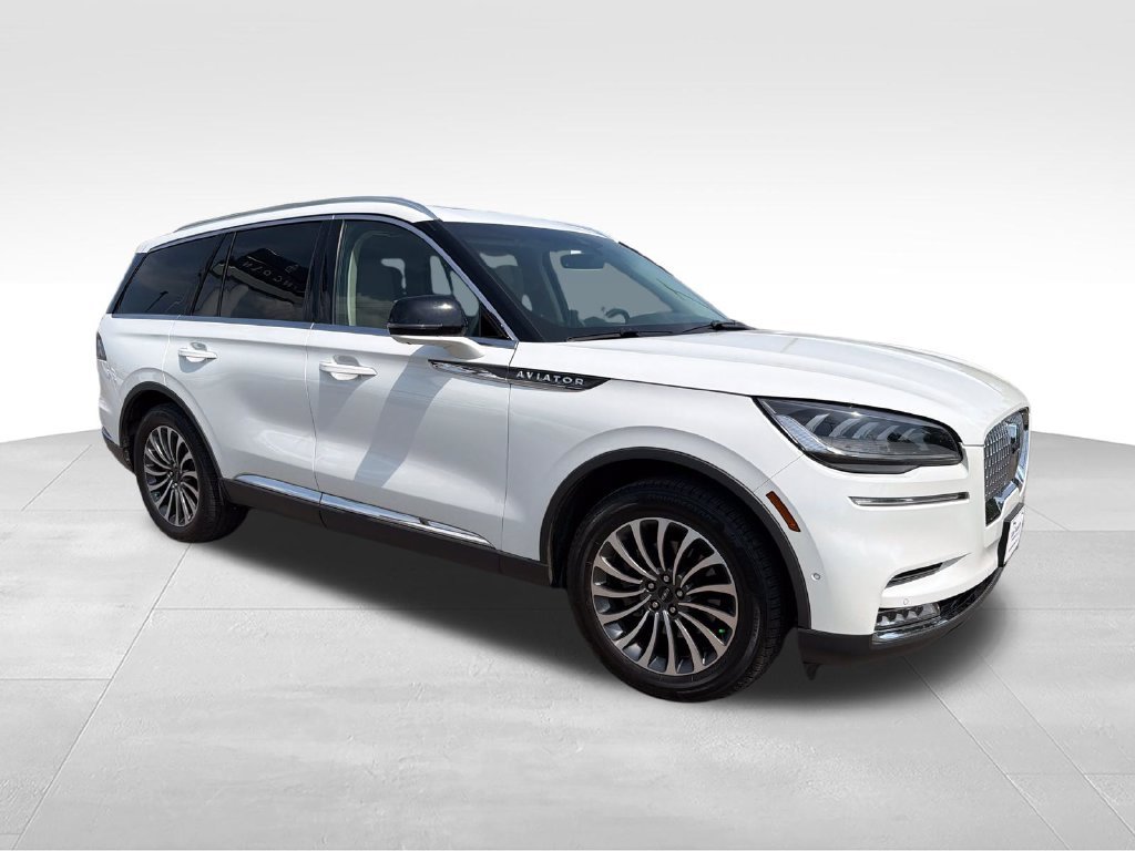 Used 2020 White Lincoln Reserve image 7