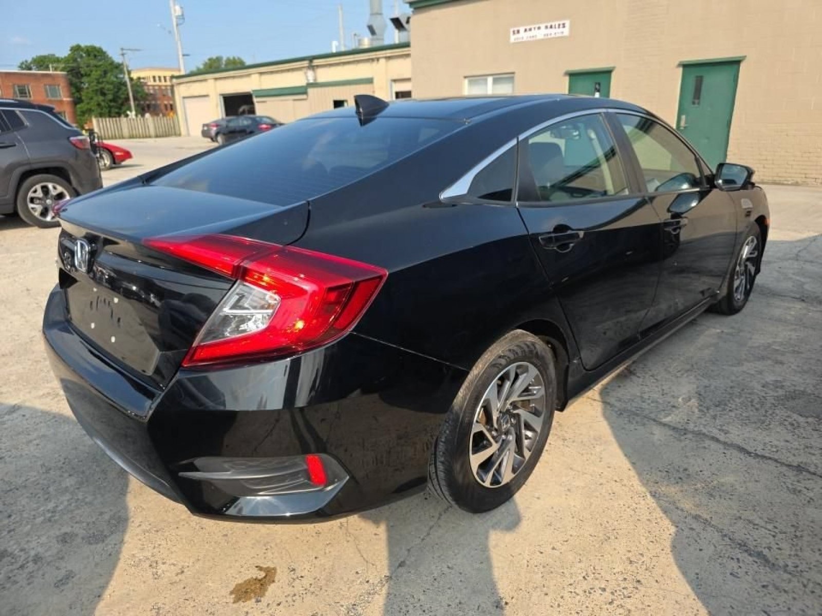 Used 2018 Crystal Black Pearl Honda EX image 4