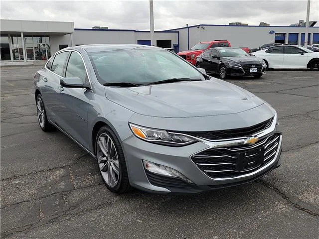 Used 2024 Sterling Gray Metallic Chevrolet 2LT image 5