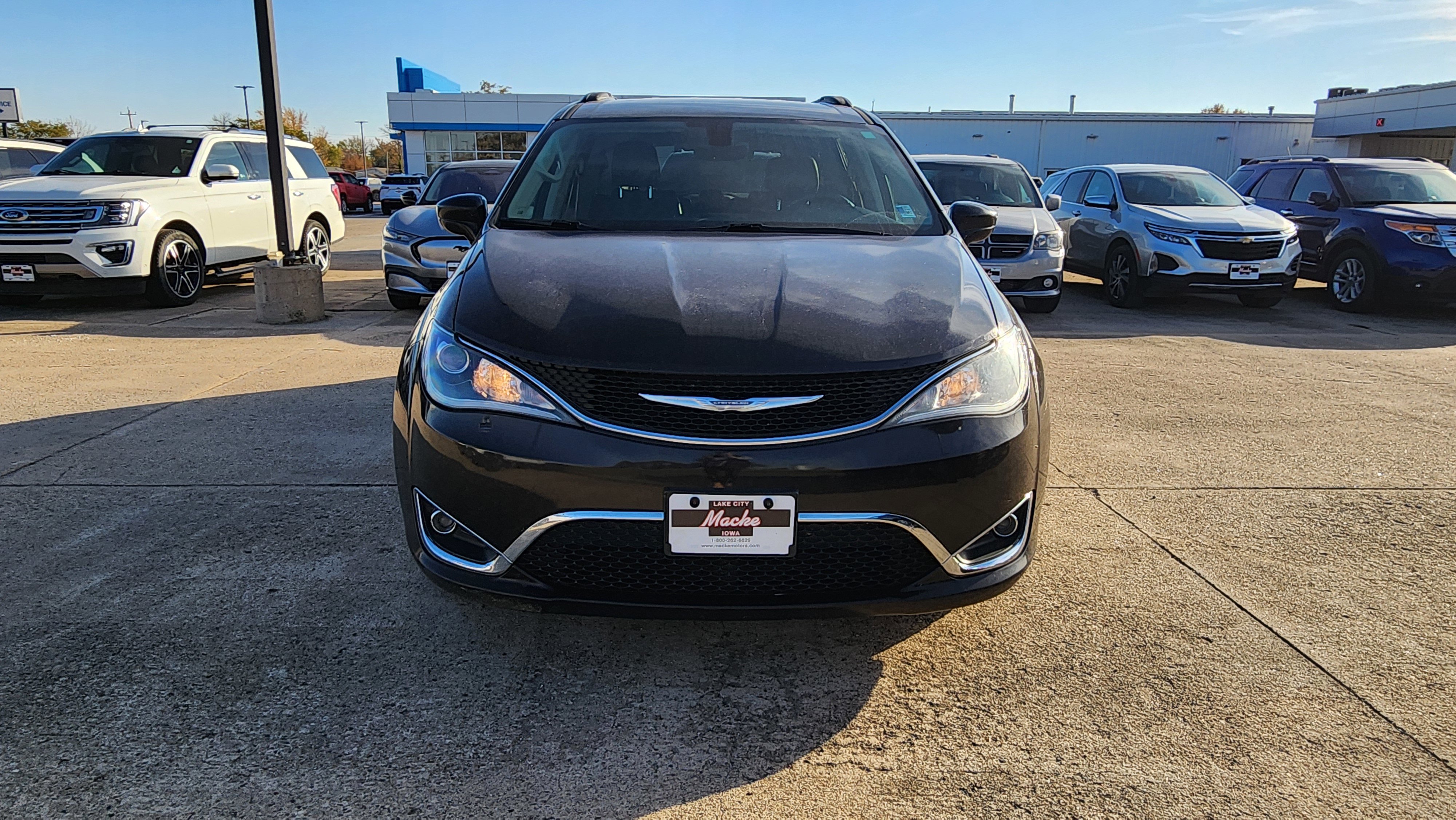 Used 2017 Chrysler Pacifica Touring-L with VIN 2C4RC1BG1HR809541 for sale in Lake City, IA