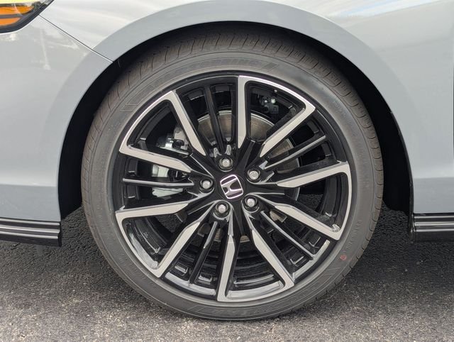 New 2026 Urban Gray Pearl Honda Touring image 24