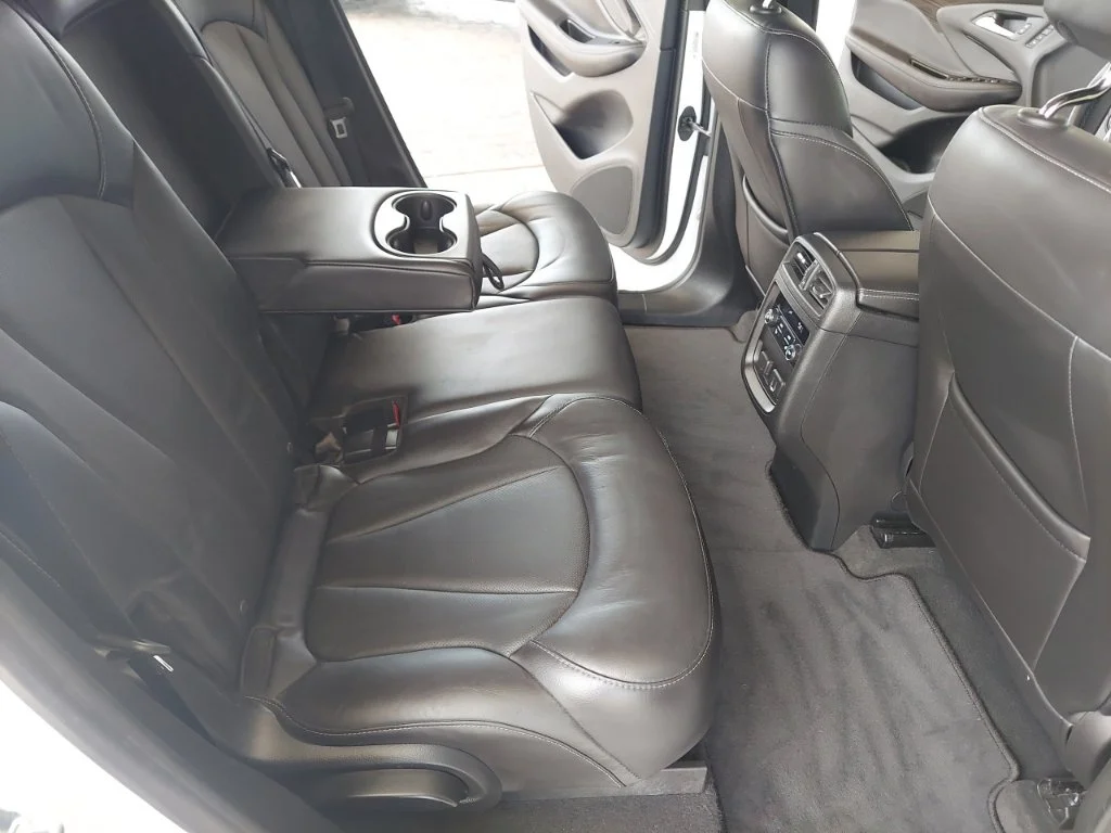 Used 2019 White Buick Essence image 31