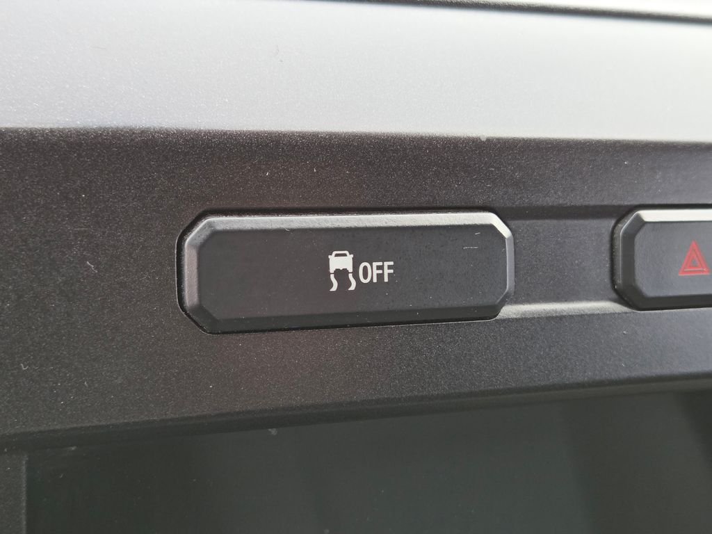 Used 2019 Gray Ford XLT image 34