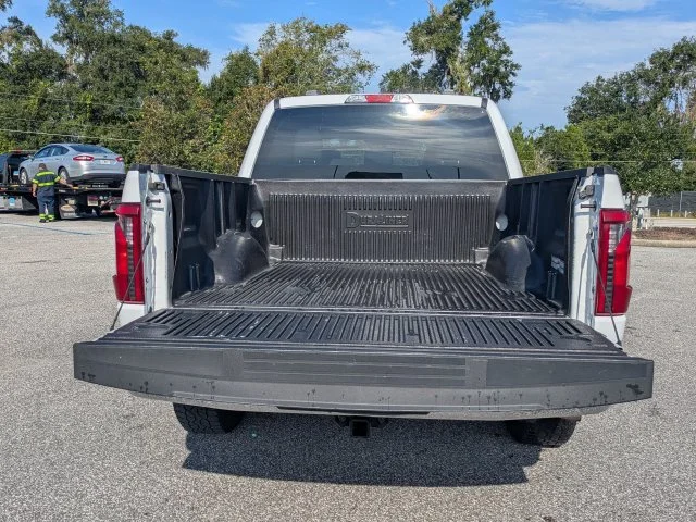 Certified Used 2025 Oxford White Ford XLT image 13