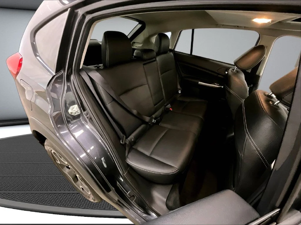 Used 2015 Gray Subaru 2.0i Limited image 24