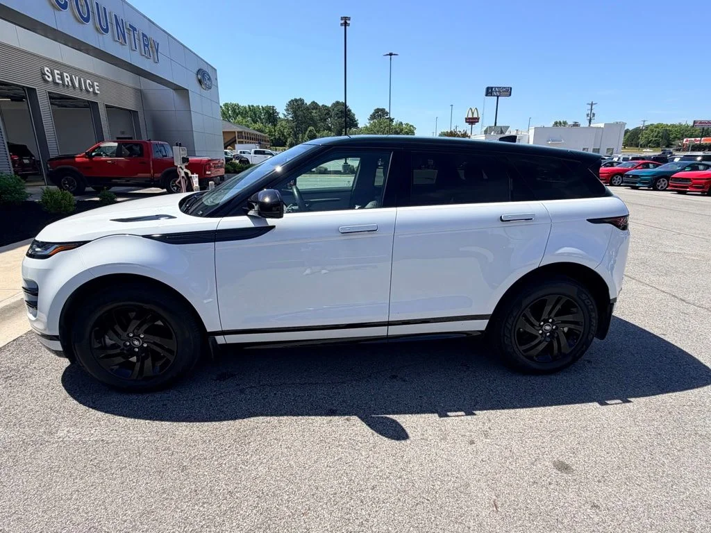 2023 Land Rover Range Rover Evoque R-Dynamic S's photo