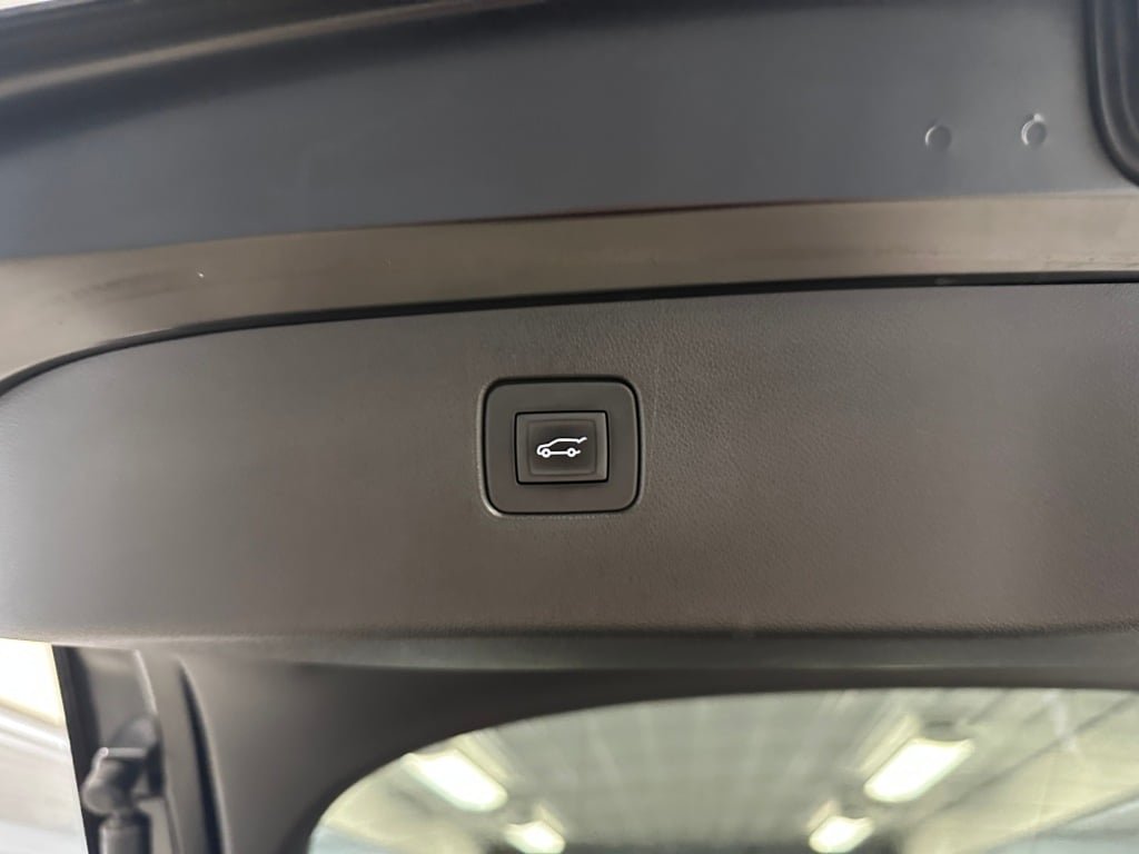 Certified Used 2024 Ebony Twilight Metallic Buick Avenir image 25