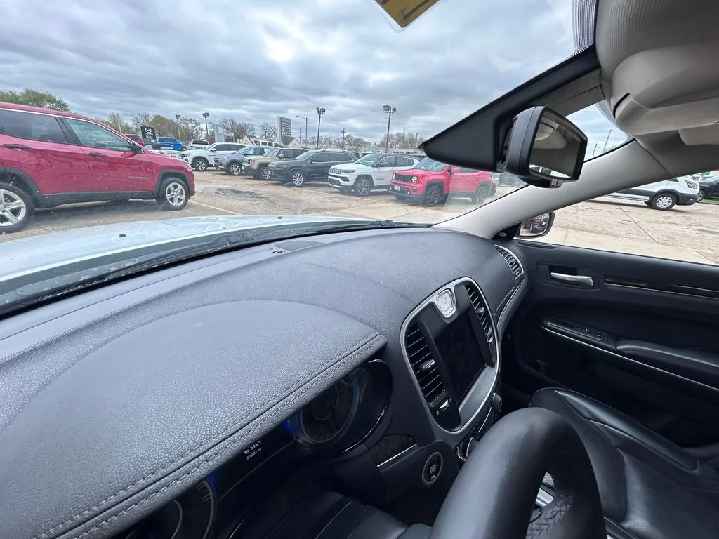 Used 2023 White Chrysler Touring image 4