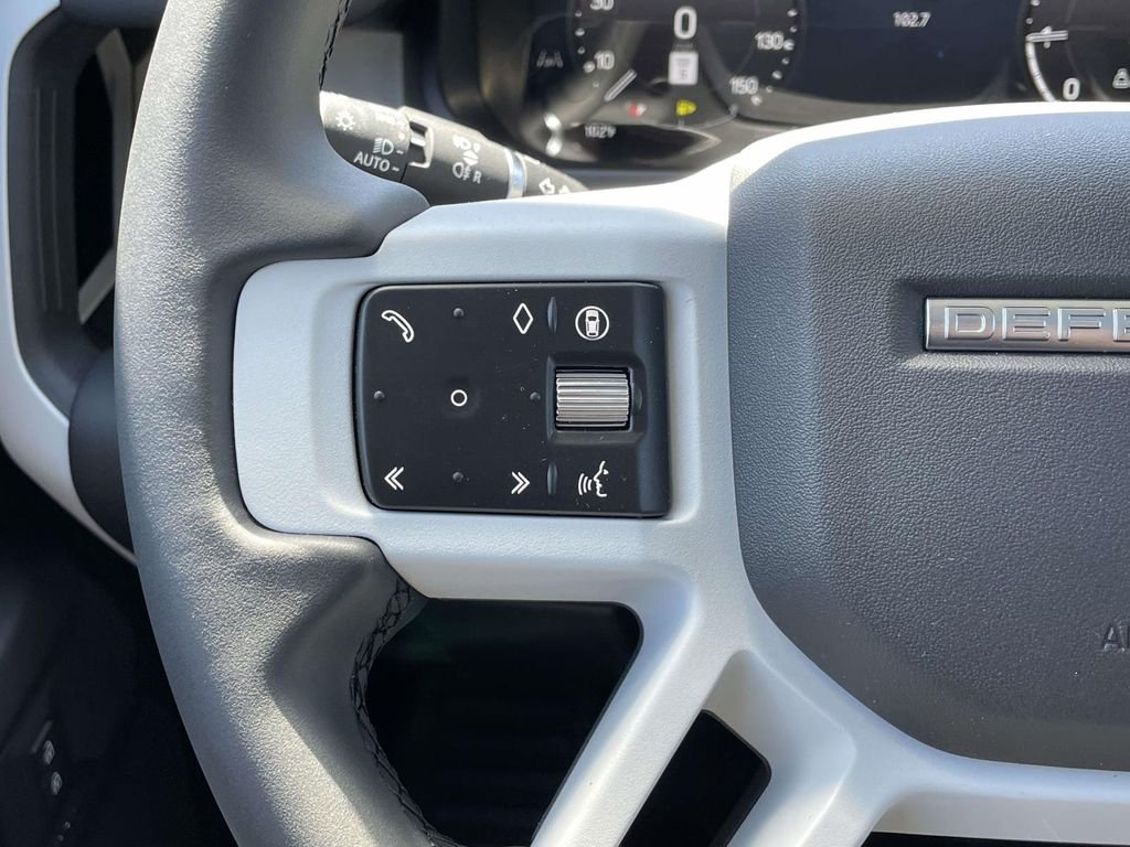New 2026 Woolstone Green Land Rover S image 36