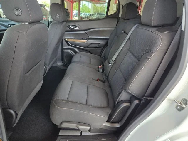 Used 2021 White GMC SLE image 6