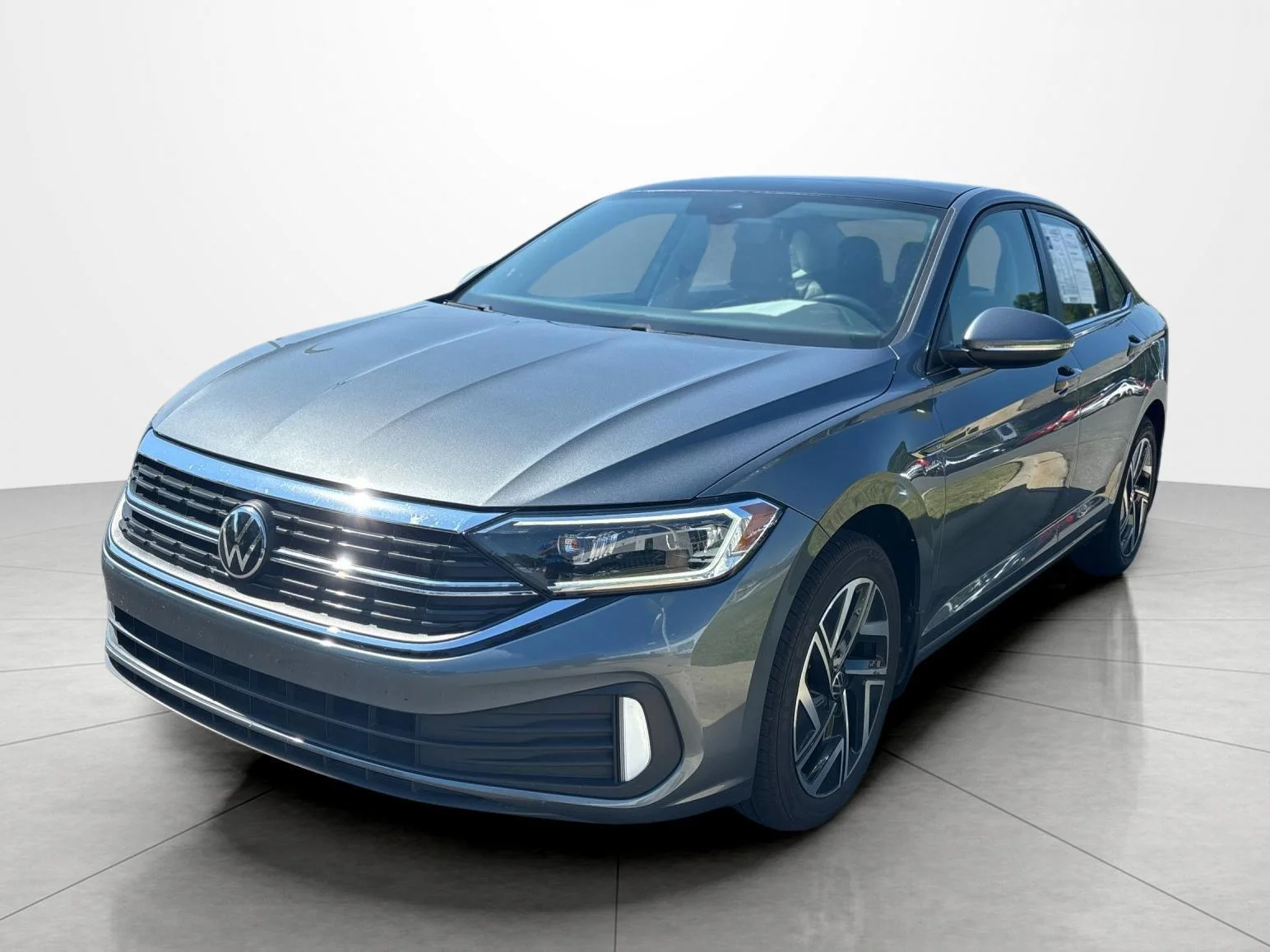 Used 2023 Platinum Gray Metallic Volkswagen SEL image 1