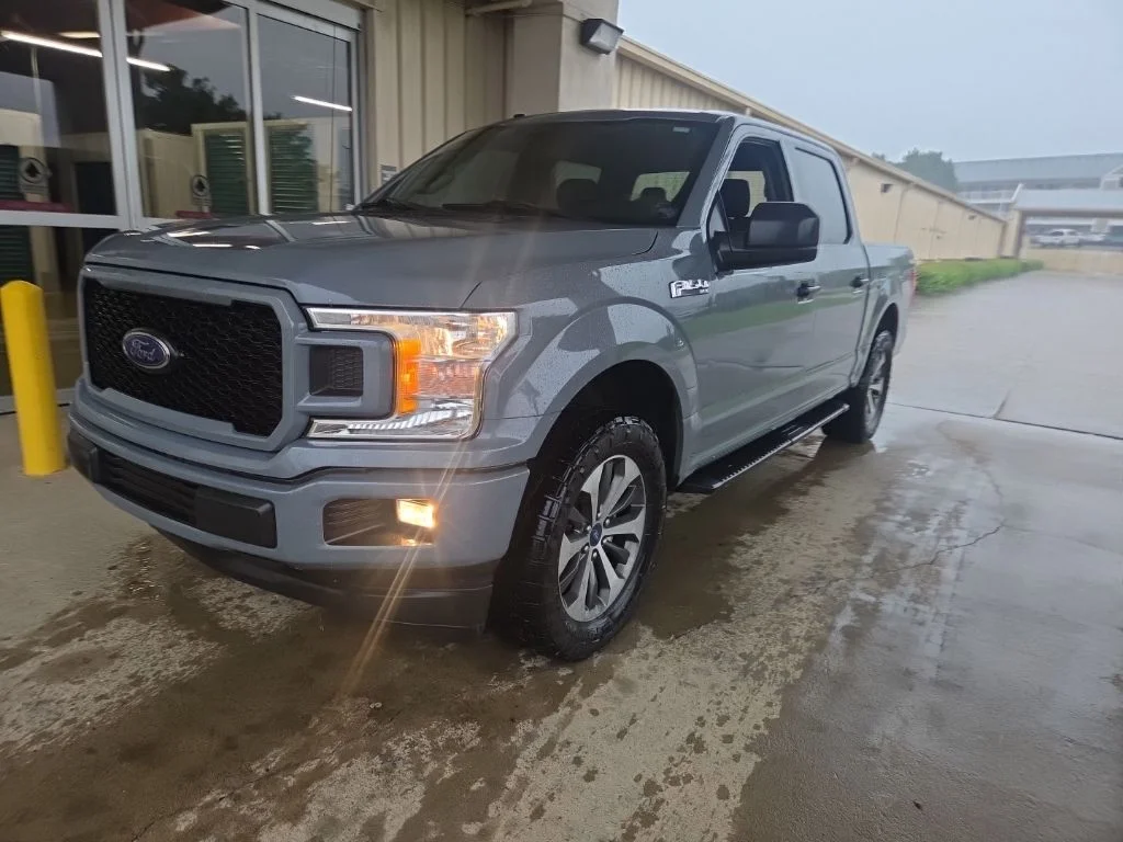 Certified Used 2019 Black Ford XL image 3