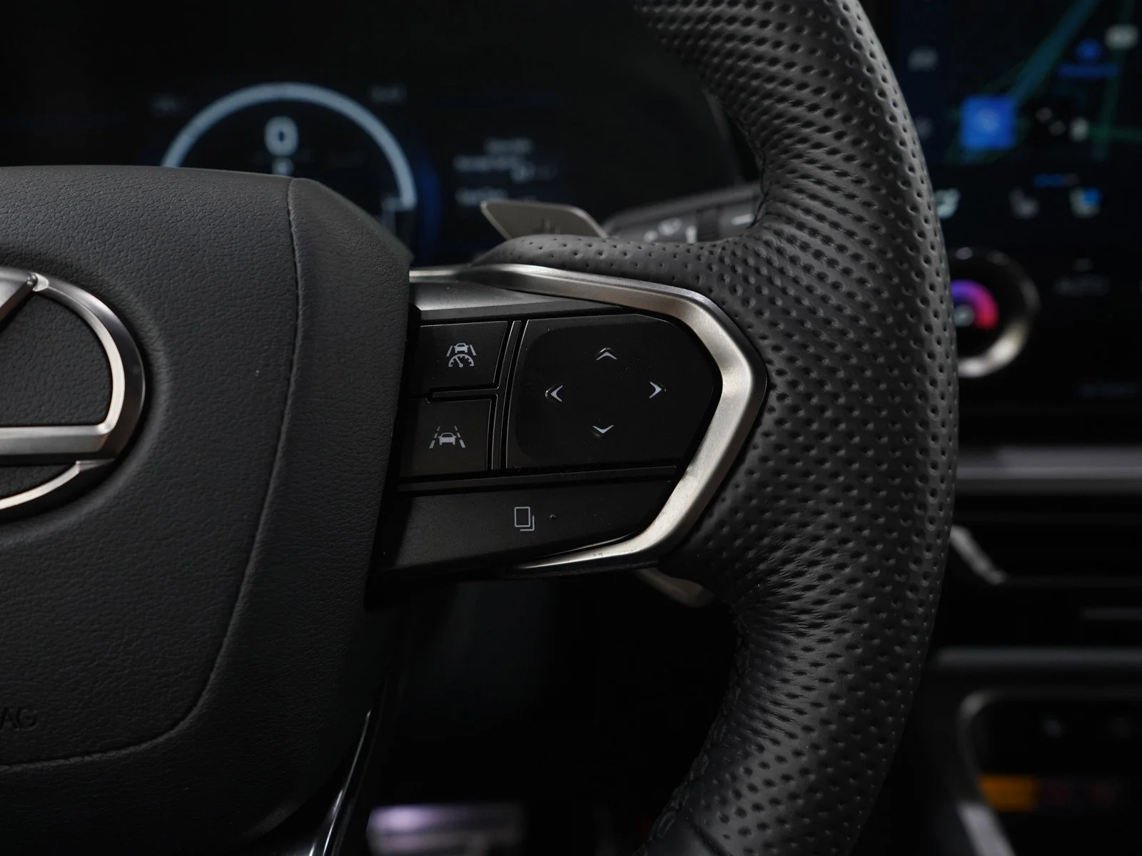 Used 2025 Wind Chill Pearl Lexus 500h F SPORT Premium image 26